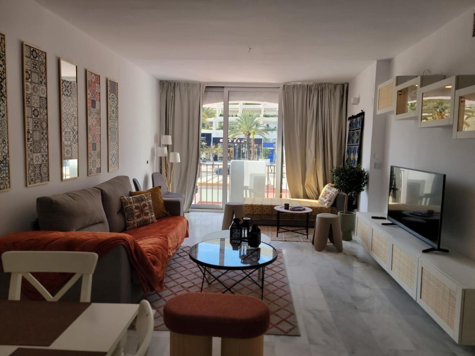 Jardines Del Puerto Apartment Marbella Exterior photo
