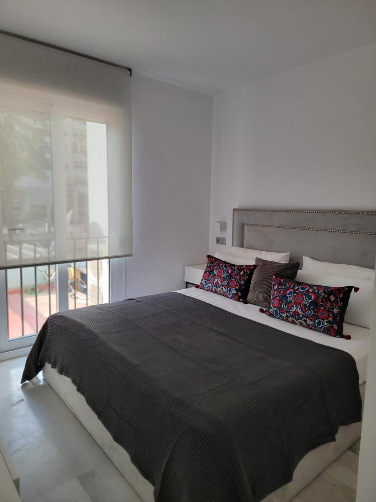 Jardines Del Puerto Apartment Marbella Exterior photo