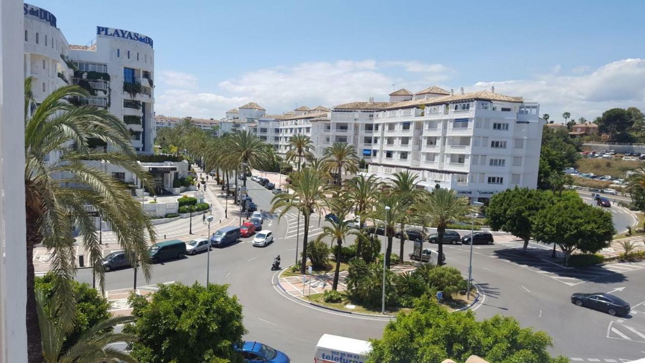 Jardines Del Puerto Apartment Marbella Exterior photo